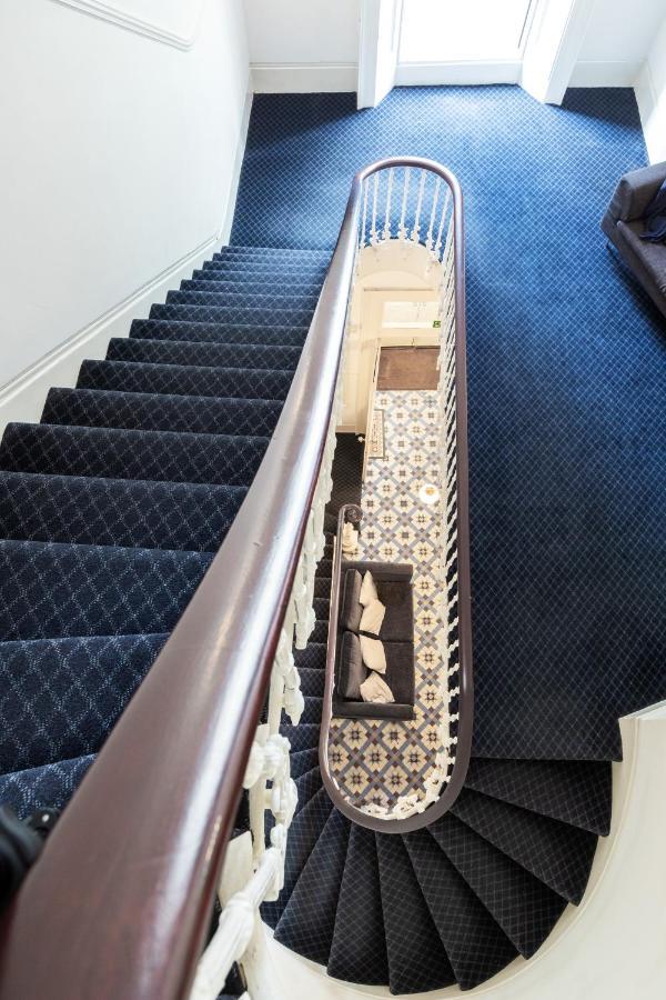 Westbourne Apartamento *